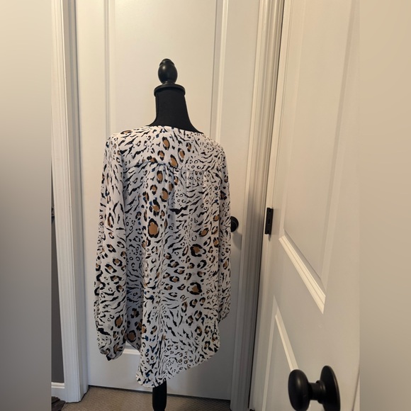 WHBM blouse - Picture 4 of 6